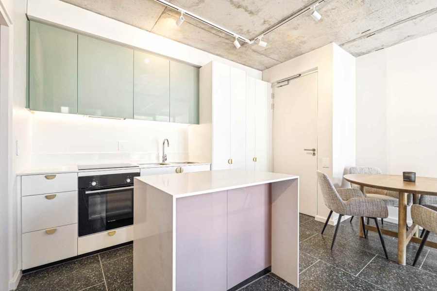 To Let 1 Bedroom Property for Rent in Sea Point Western Cape